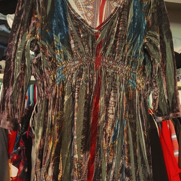 Velvet tunic - Picture 1 of 1